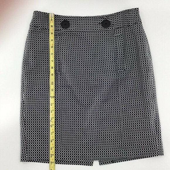 Ann Taylor Women's Skirt Black White Geometric Business Career Sz 10P Buttons‎ - Picture 5 of 8